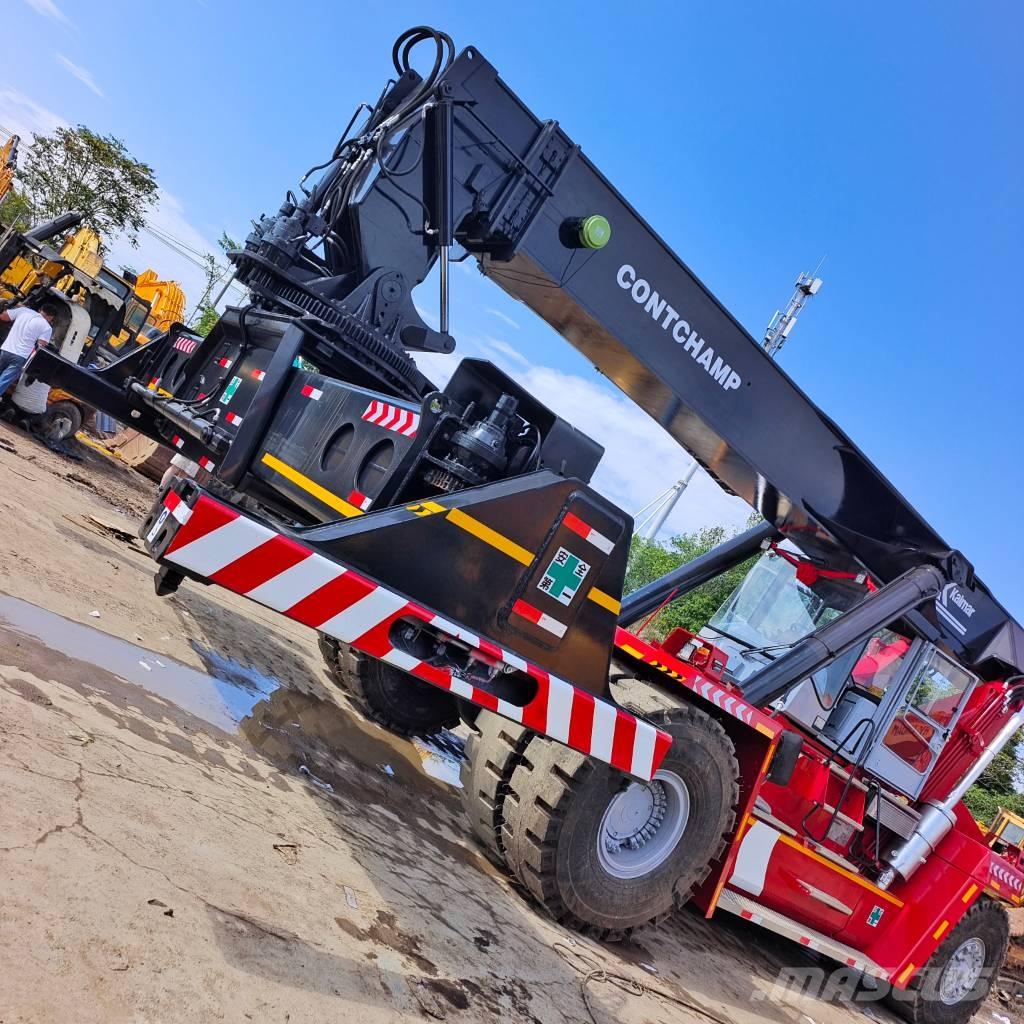 Kalmar DRF 450 Reach-Stacker