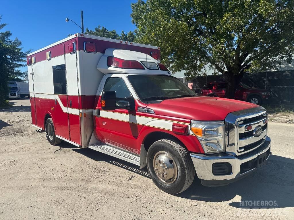 Ford F 350 Krankenwagen