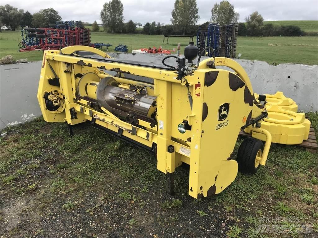 John Deere 7350 Selbstfahrende Häcksler