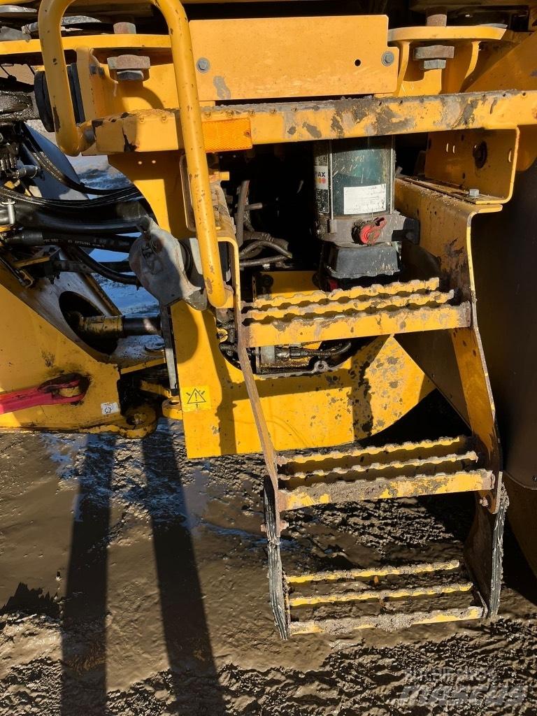 Volvo L 120 F Radlader