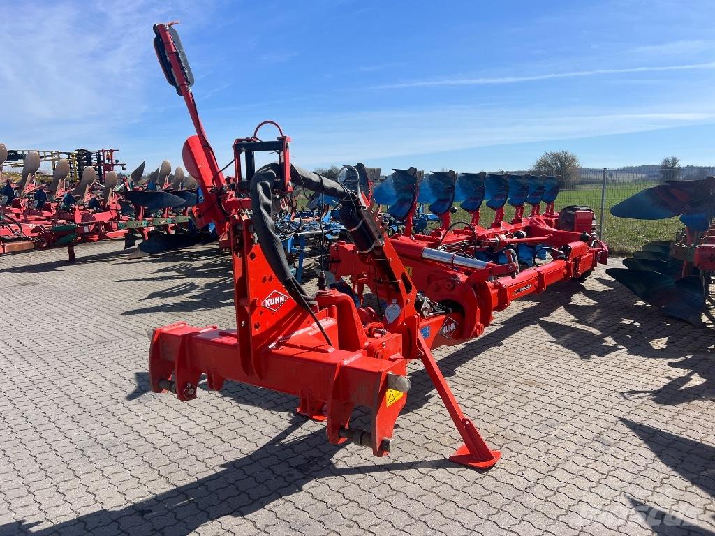 Kuhn Vari-Lander Wendepflüge