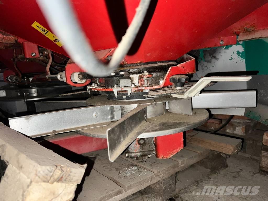 Kverneland DS-XL Mineraldüngerstreuer