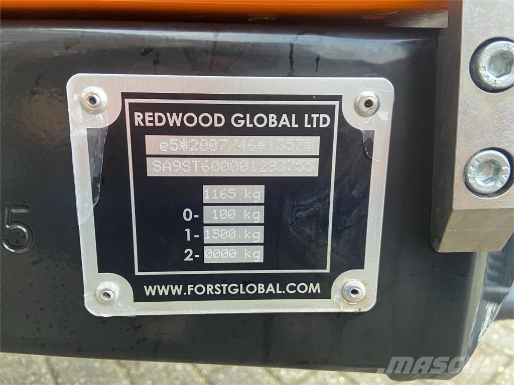  Först ST6D.24 Selbstfahrende Häcksler