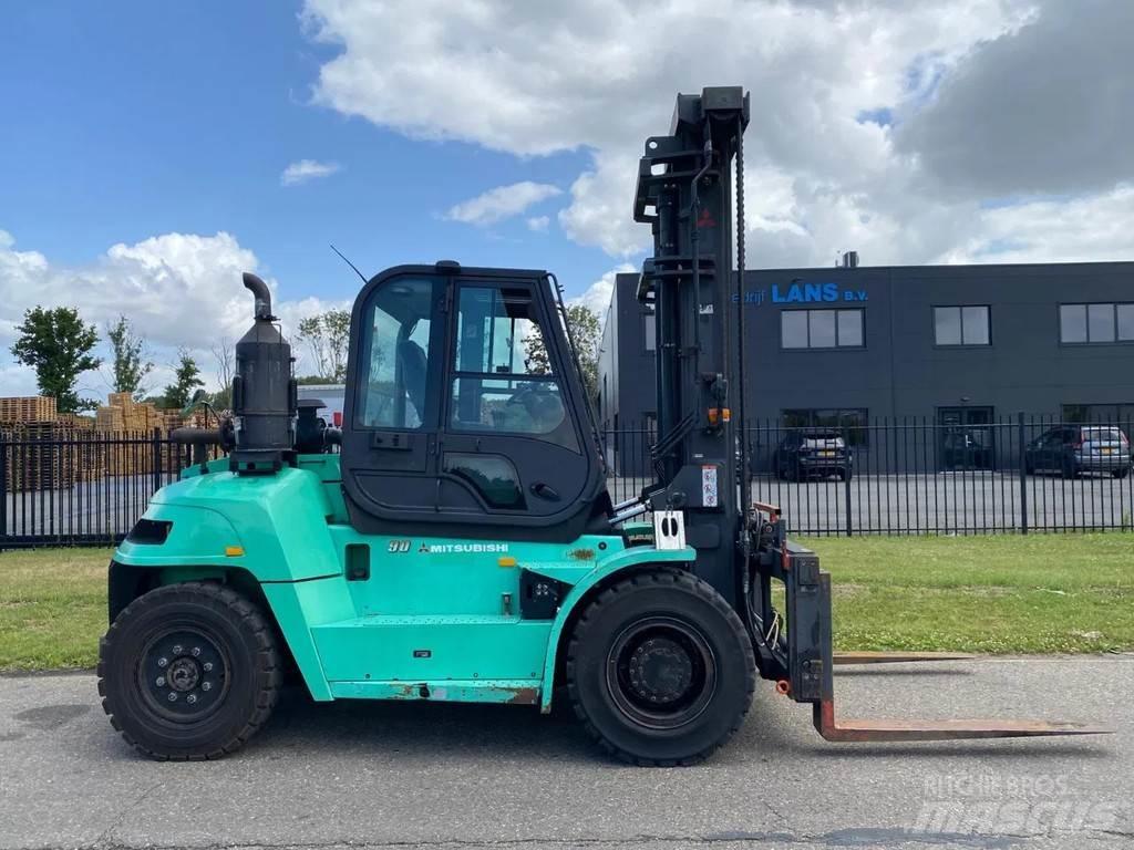 Mitsubishi FD90N Dieselstapler