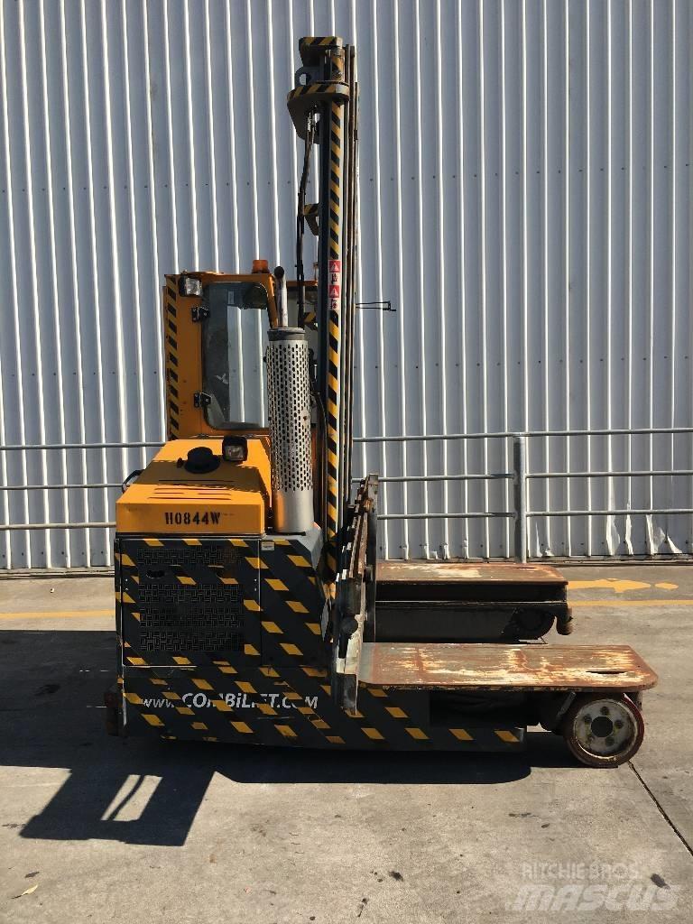 Combilift C 3000 Seitenstapler