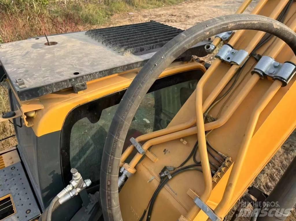 Hyundai Robex 520 VS Raupenbagger