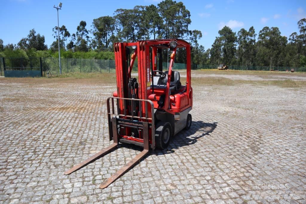 Nissan Y1D1A15Q Dieselstapler