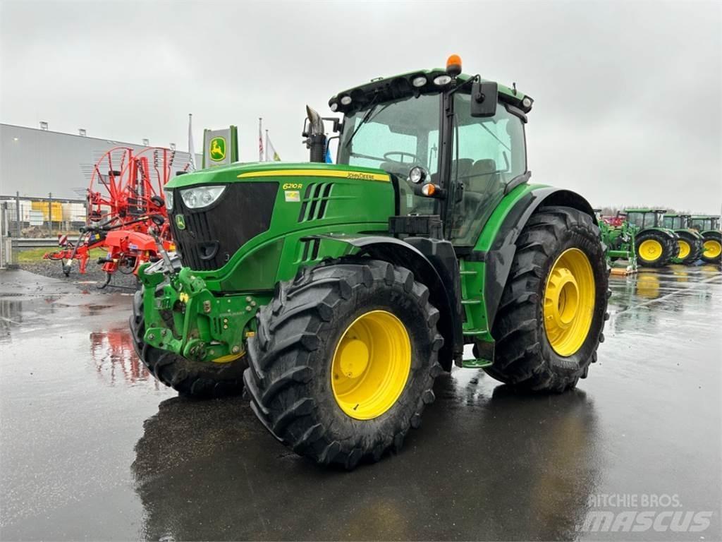 John Deere 6210R Traktoren