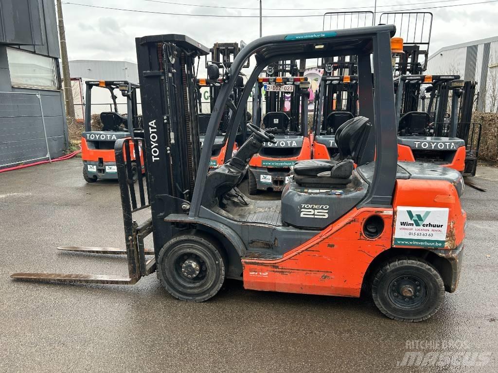 Toyota 02-8 FDF 25 Dieselstapler
