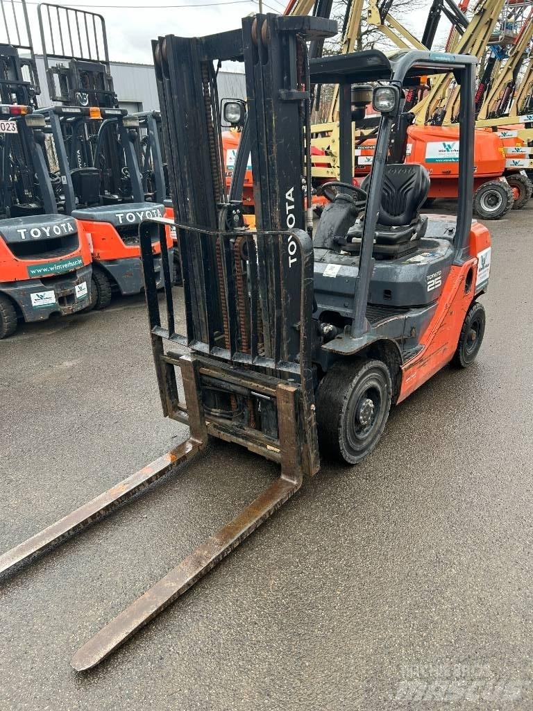 Toyota 02-8 FDF 25 Dieselstapler