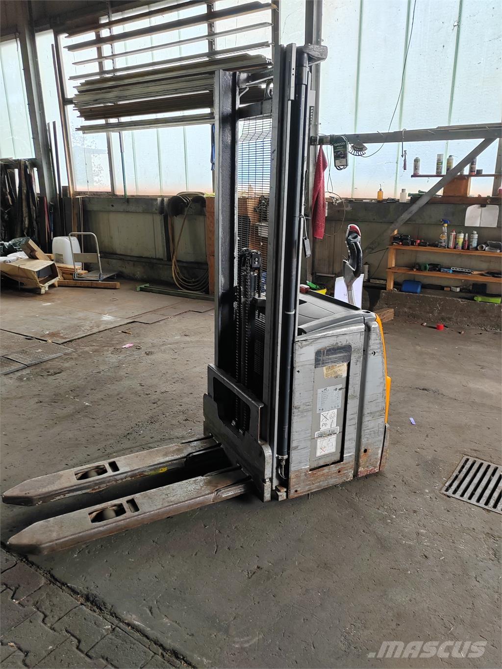 Still EXV14 Selbstfahrstapler