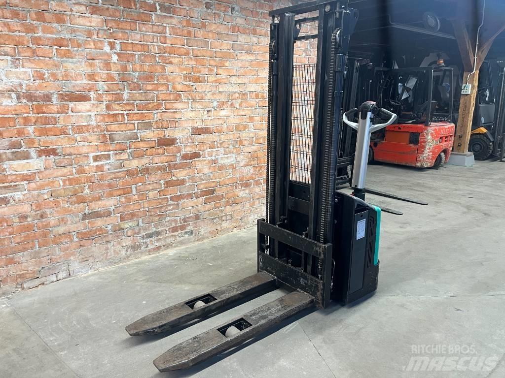 Mitsubishi SBP 12 N Deichselstapler