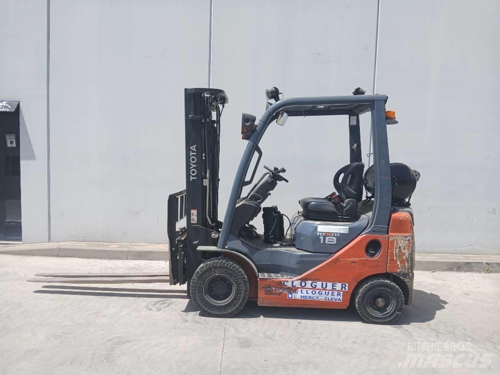 Toyota D02-8FG18 Gasstapler
