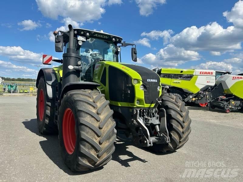CLAAS Axion 960 Traktoren