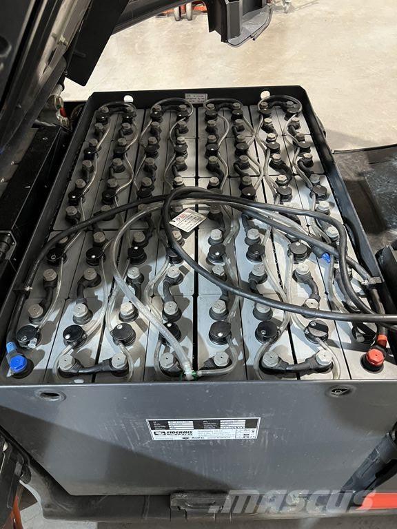 Linde E30-01 Elektrostapler