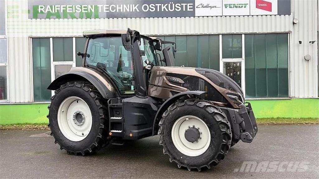 Valtra q 285 Traktoren
