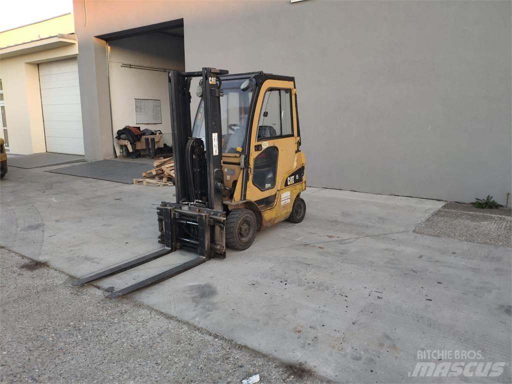CAT GP15N Gasstapler