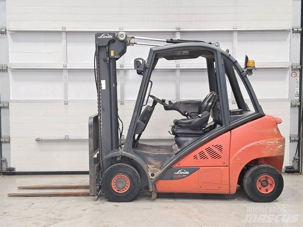 Linde H25D-02 Dieselstapler
