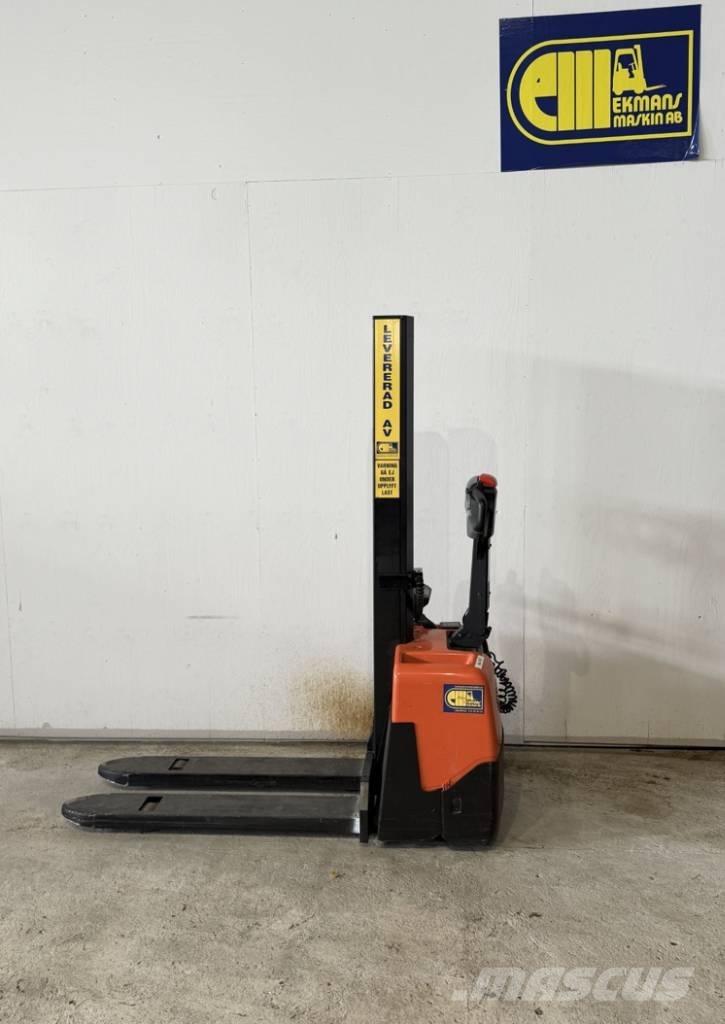 BT truck HWE 100 Selbstfahrstapler