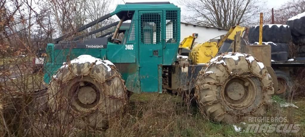 Timberjack 240 C Stammholzschlepper