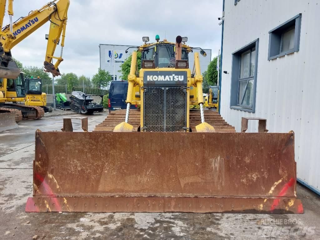 Komatsu D65PX-18 Bulldozer