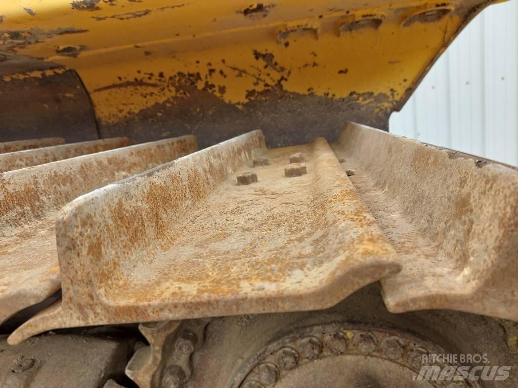 Komatsu D65PX-18 Bulldozer