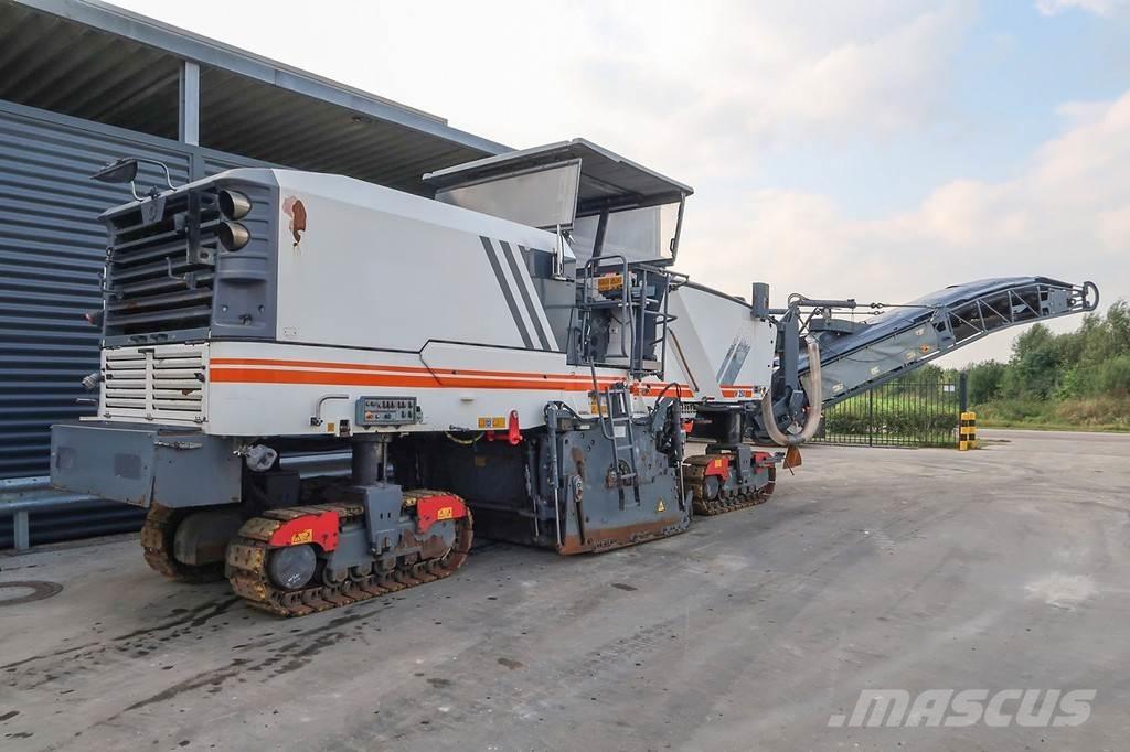 Wirtgen W 250 Asphaltfräsen