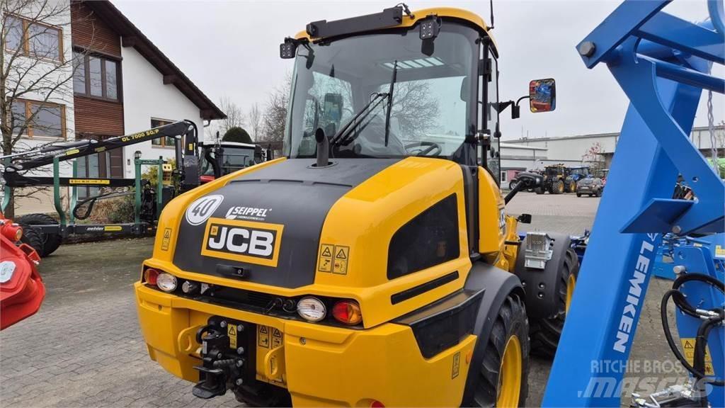 JCB TM 220 AGRI Teleskopbühnen
