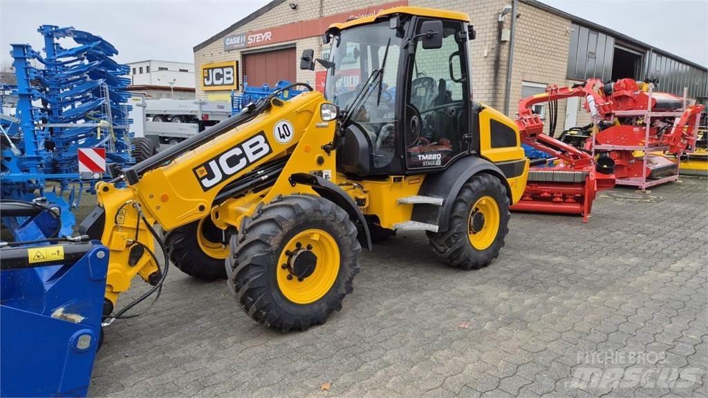 JCB TM 220 AGRI Teleskopbühnen