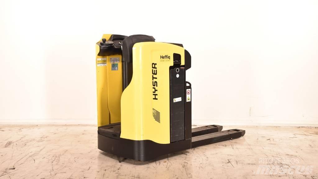 Hyster RP2.0N Gabelstapler mit Fahrerstand