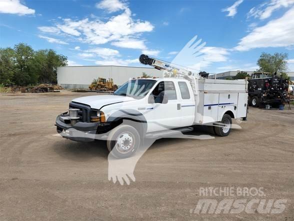 Ford F550 XL Sonstige Baumaschinen