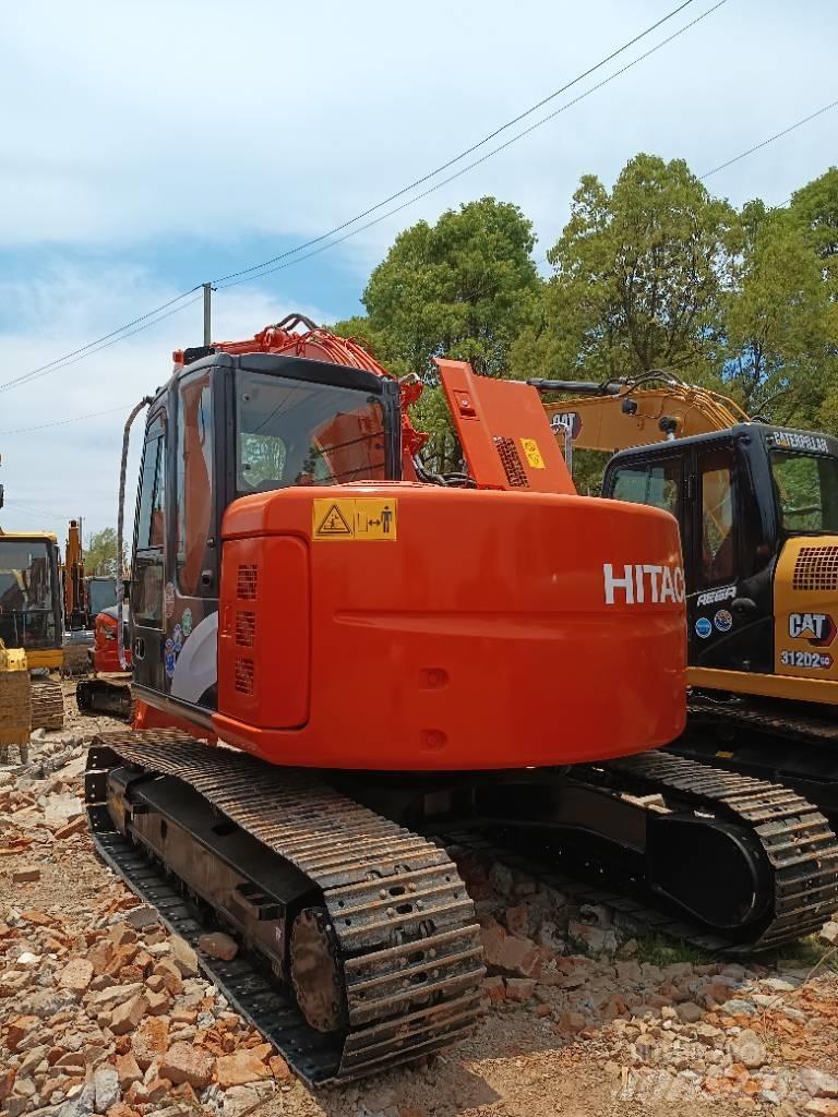 Hitachi ZX 135 Raupenbagger