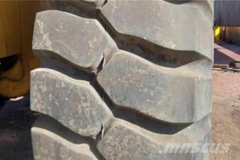 CAT 773E Andere Fahrzeuge