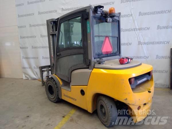Jungheinrich DFG 430 Dieselstapler