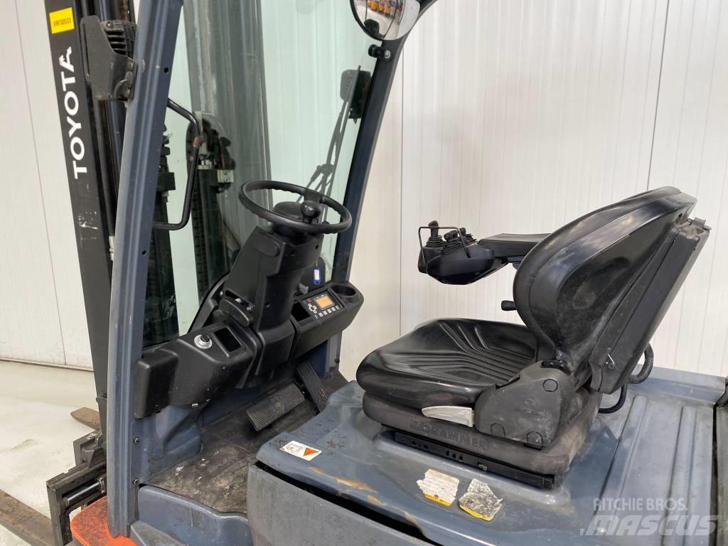Toyota 8FBE20T Elektrostapler