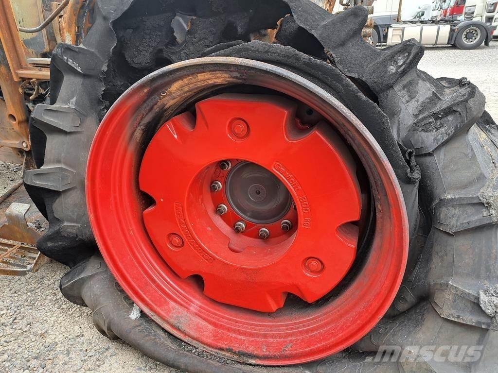 Fendt 724 Vario Traktoren