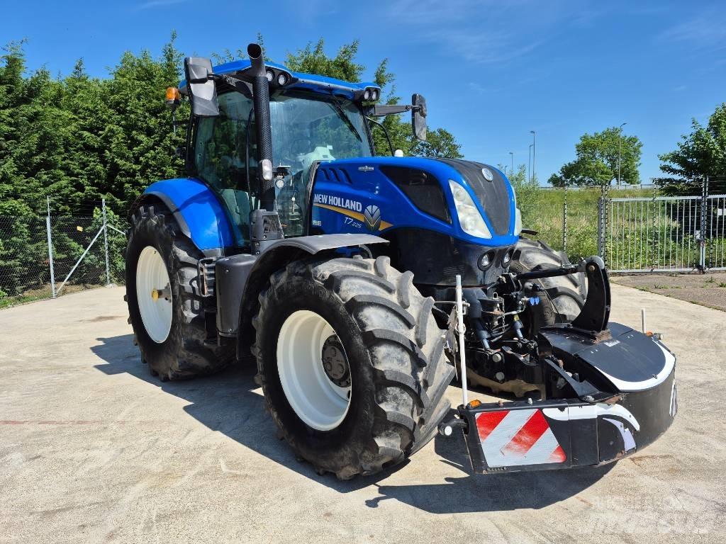 New Holland T7.225 Traktoren