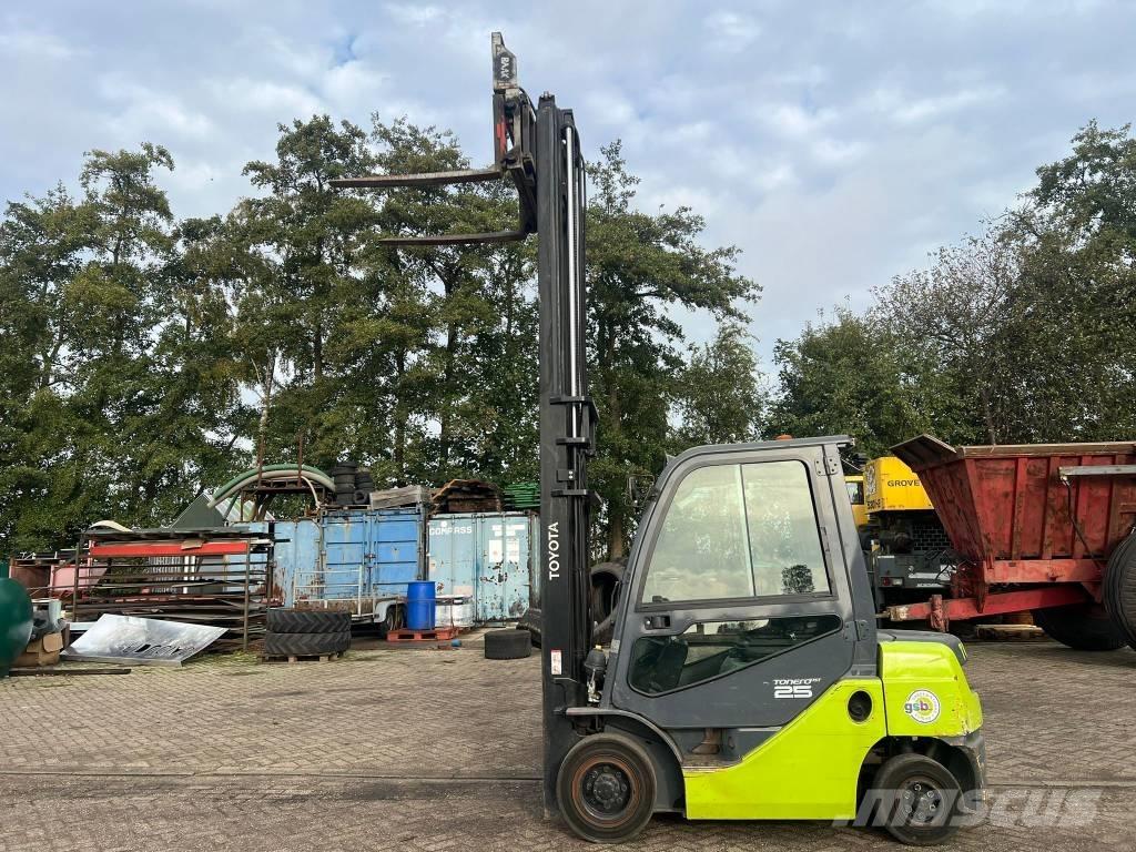 Toyota 06-8FD25F Dieselstapler