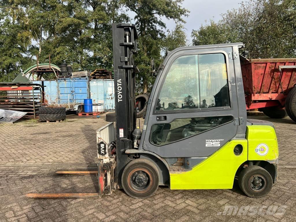 Toyota 06-8FD25F Dieselstapler
