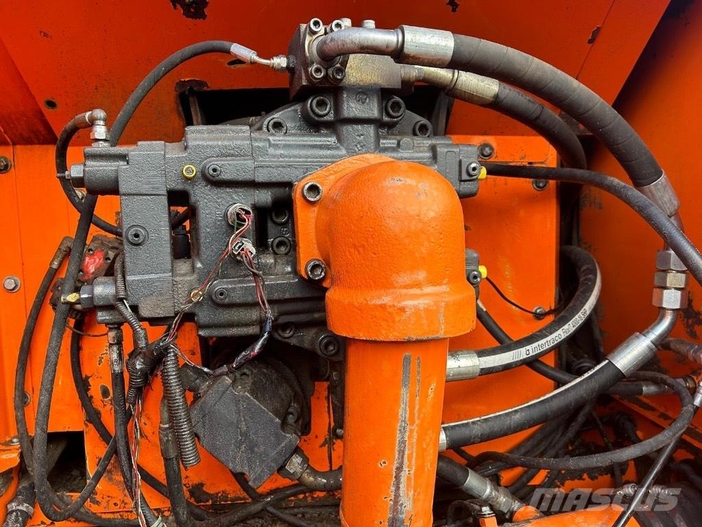 Doosan DX 380 LC Raupenbagger