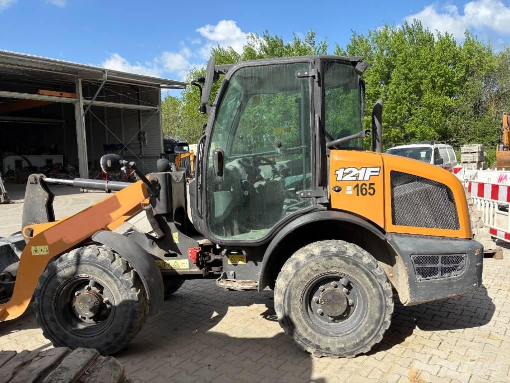 CASE 121 F Radlader