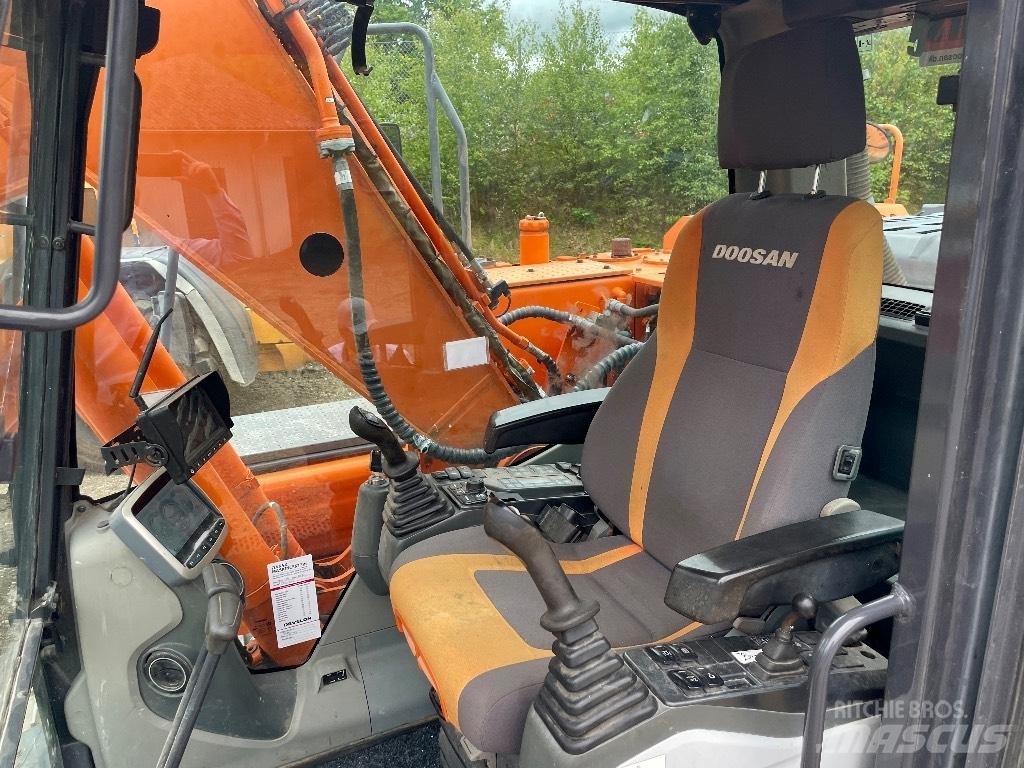 Doosan DX 180 LC-3 Raupenbagger
