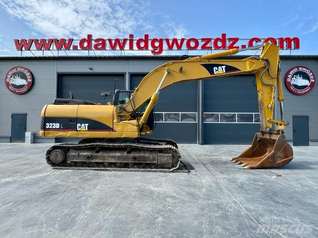 CAT 323 D L Raupenbagger