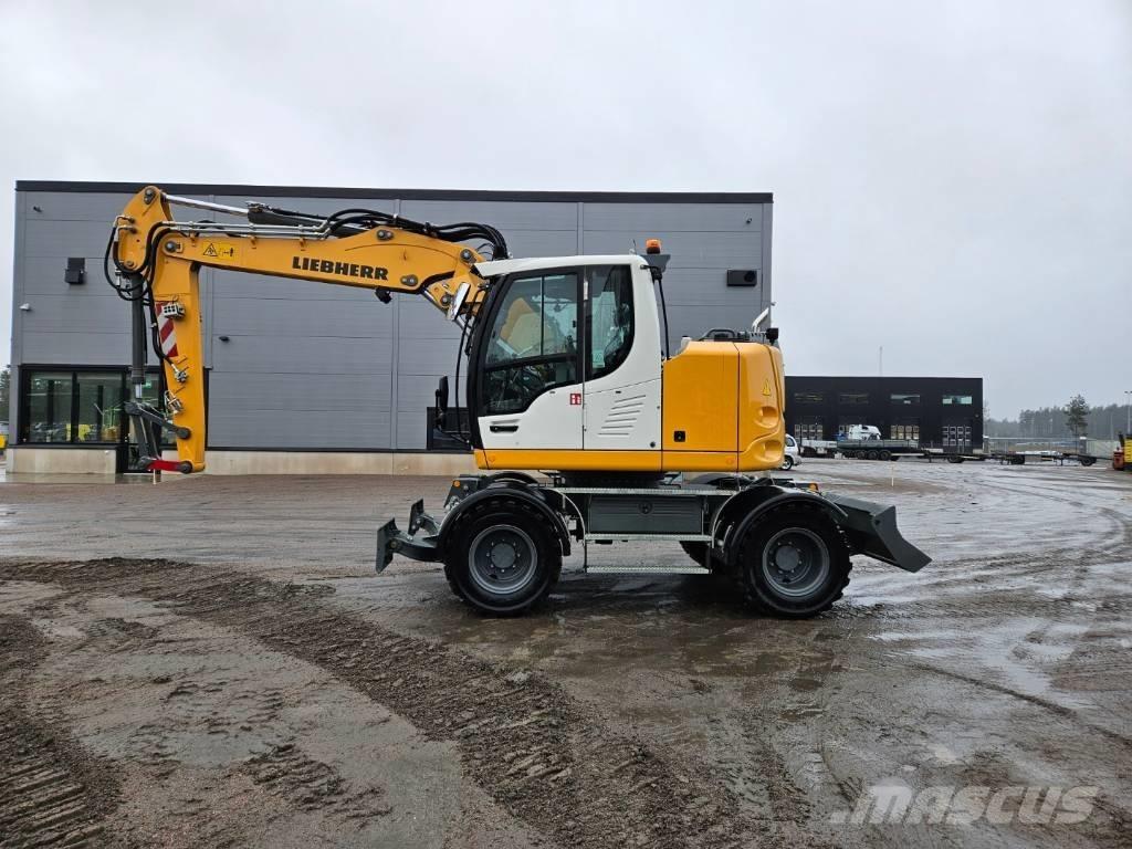 Liebherr 913 Compact Mobilbagger