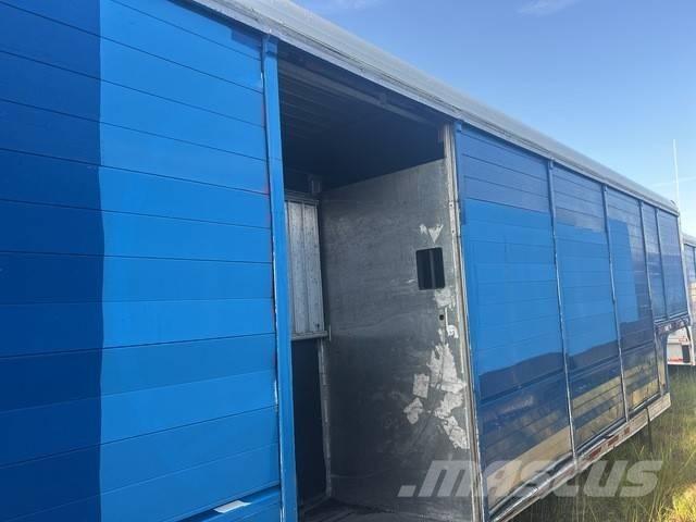 Mickey 16 Bay Getränkeanhänger