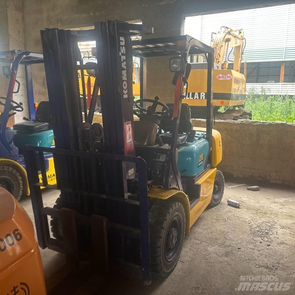 Komatsu F25T-14 Dieselstapler