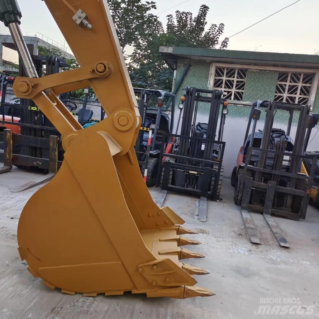 CAT 330 D Raupenbagger
