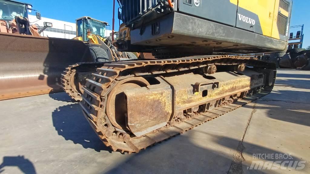 Volvo EC 220 E Raupenbagger