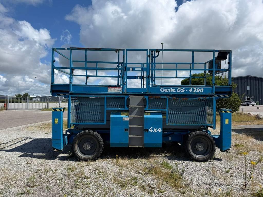 Genie GS 4390 Scheren-Arbeitsbühnen
