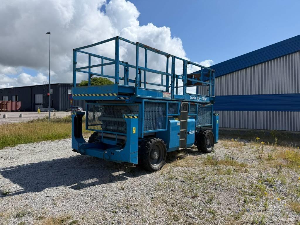 Genie GS 4390 Scheren-Arbeitsbühnen